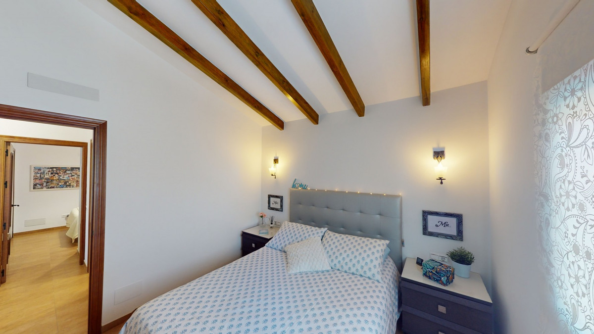 5 Bed Townhouse for sale in Arenas Costa Del Sol East, Málaga, Spain