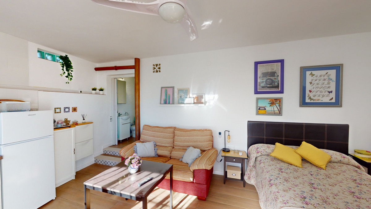 5 Bed Townhouse for sale in Arenas Costa Del Sol East, Málaga, Spain