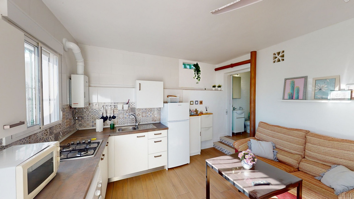 5 Bed Townhouse for sale in Arenas Costa Del Sol East, Málaga, Spain
