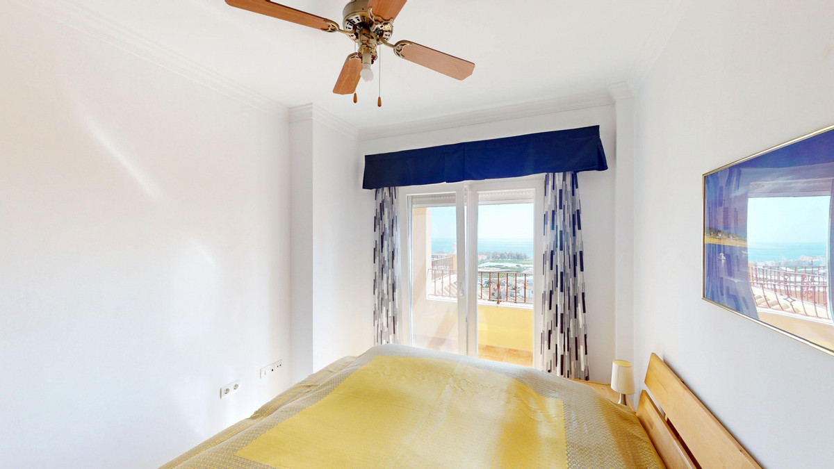 Se vende Pareada de 5 dormitorios en Costa Del Sol East, Málaga, España