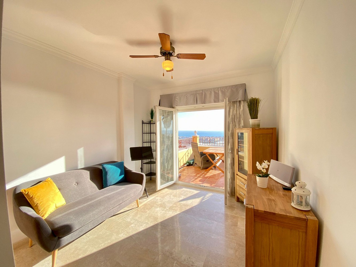 Se vende Pareada de 5 dormitorios en Costa Del Sol East, Málaga, España