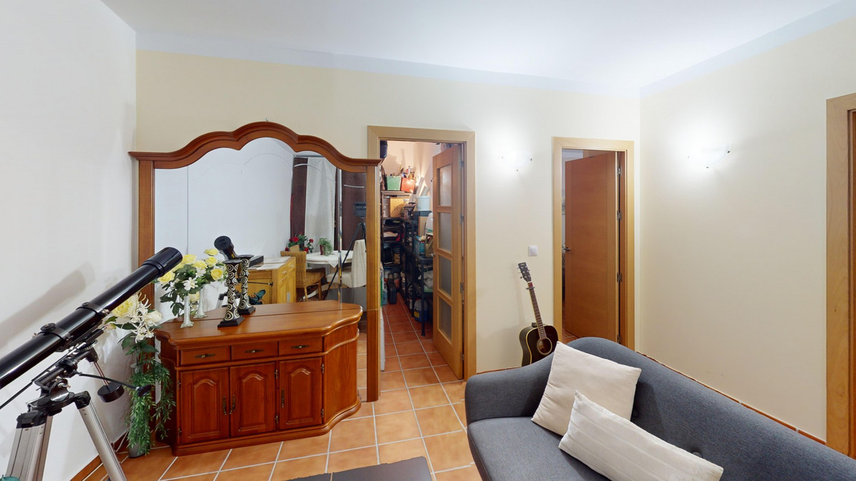 Se vende Pareada de 5 dormitorios en Costa Del Sol East, Málaga, España
