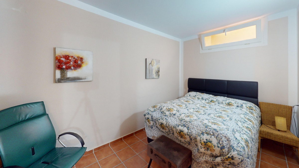 Se vende Pareada de 5 dormitorios en Costa Del Sol East, Málaga, España