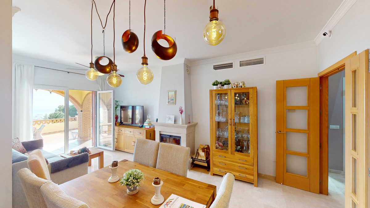Se vende Pareada de 5 dormitorios en Costa Del Sol East, Málaga, España
