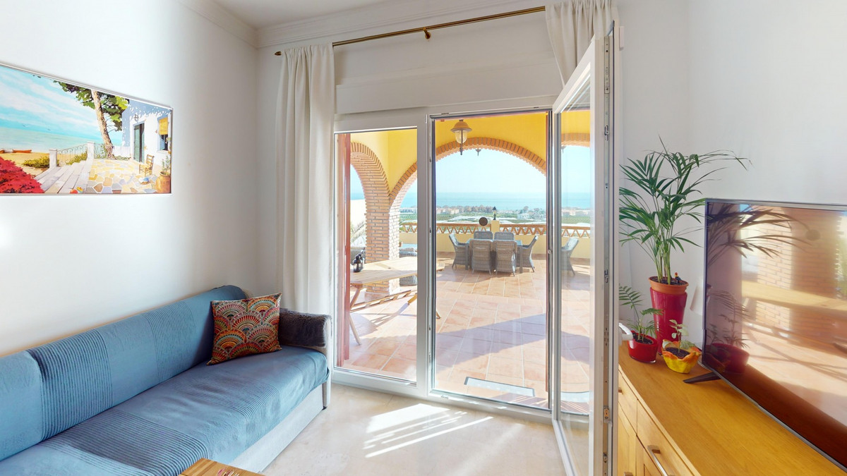 Se vende Pareada de 5 dormitorios en Costa Del Sol East, Málaga, España