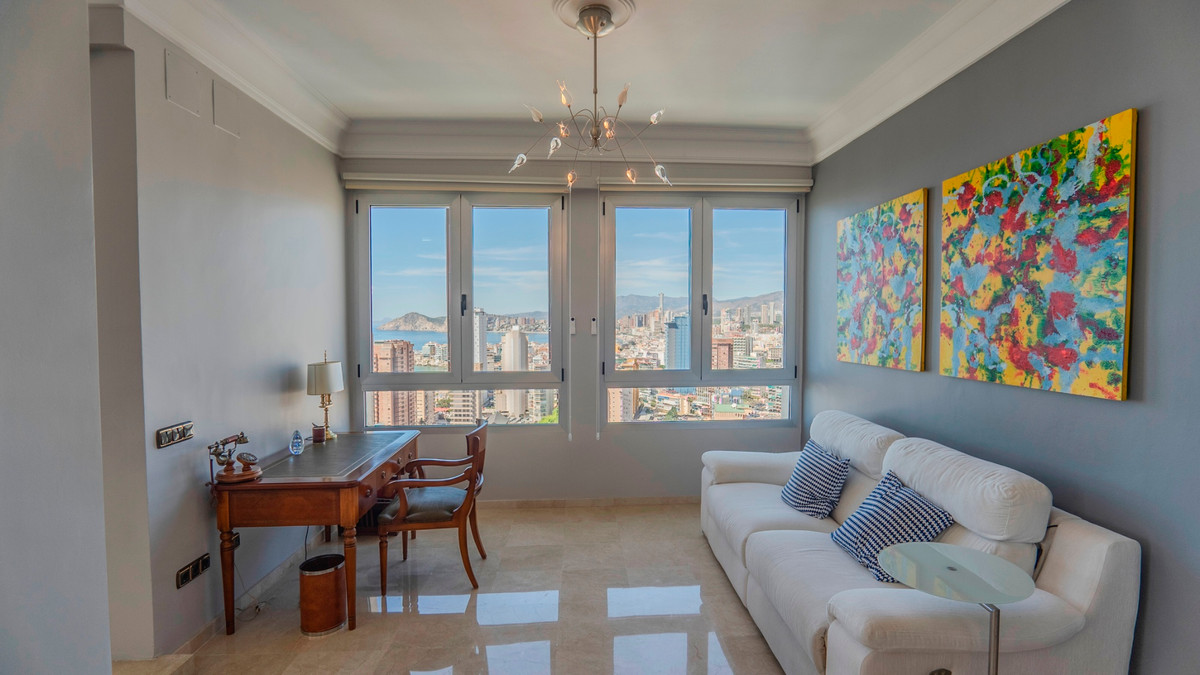 5 Bed Apartment for sale in Benidorm Costa Blanca, Alicante, Spain