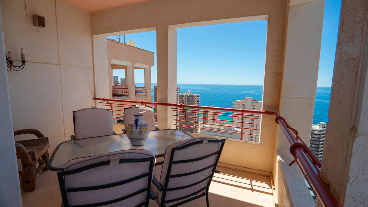 5 Bed Apartment for sale in Benidorm Costa Blanca, Alicante, Spain