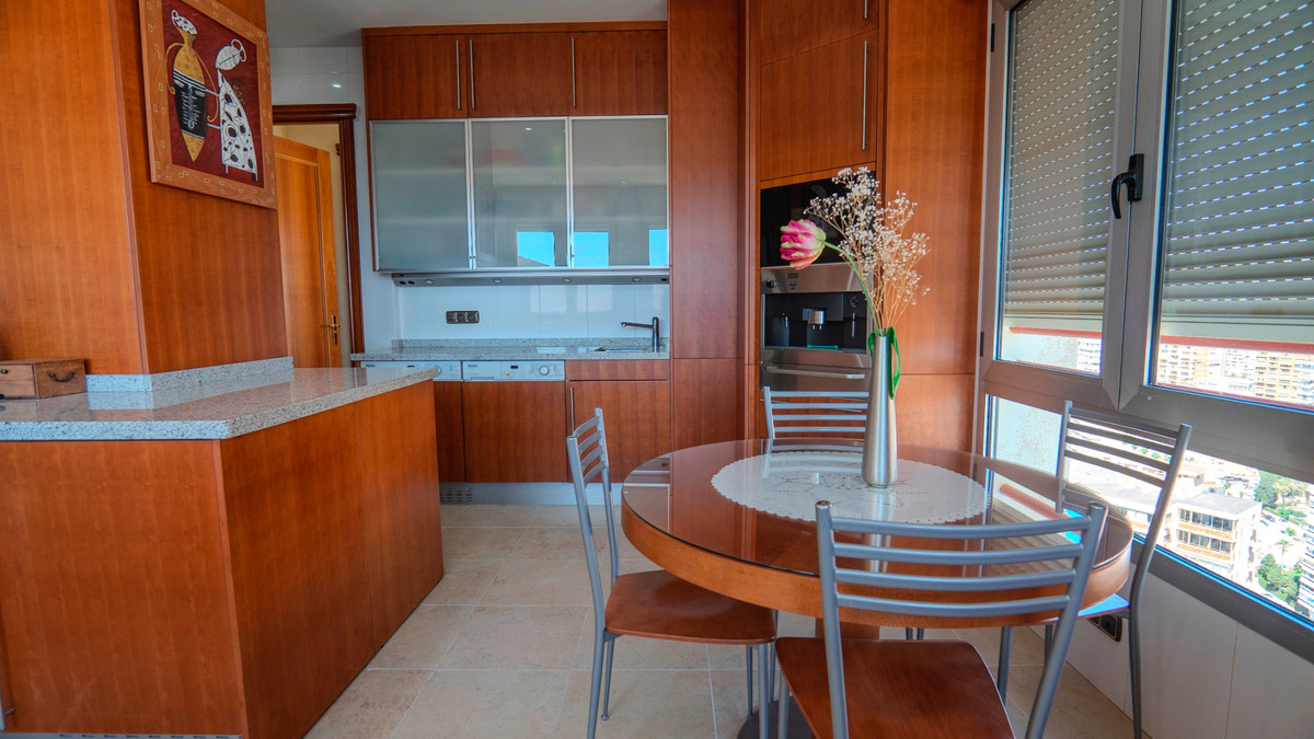5 Bed Apartment for sale in Benidorm Costa Blanca, Alicante, Spain