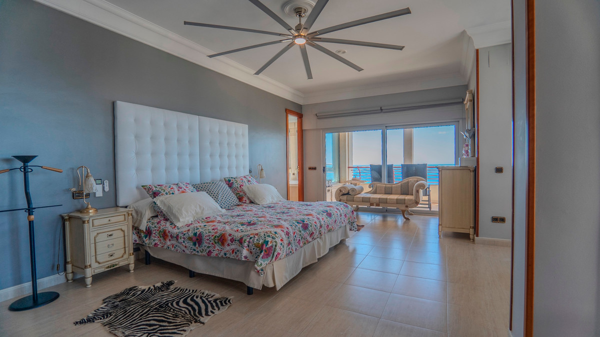 5 Bed Apartment for sale in Benidorm Costa Blanca, Alicante, Spain