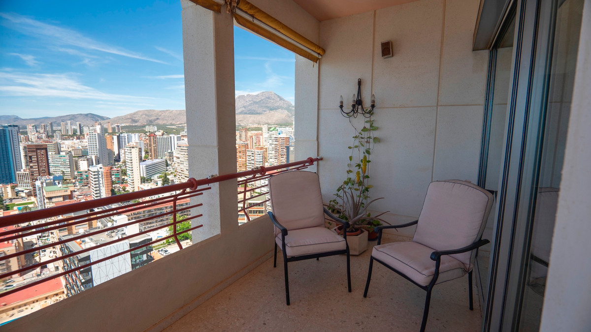 5 Bed Apartment for sale in Benidorm Costa Blanca, Alicante, Spain