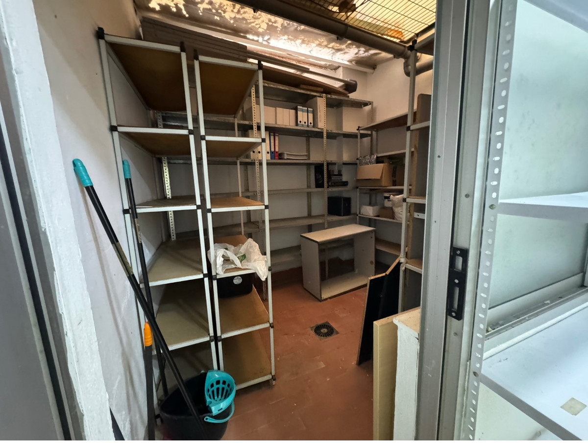 Commercial unit for sale in Guardamar Del Segura Costa Blanca, Alicante, Spain