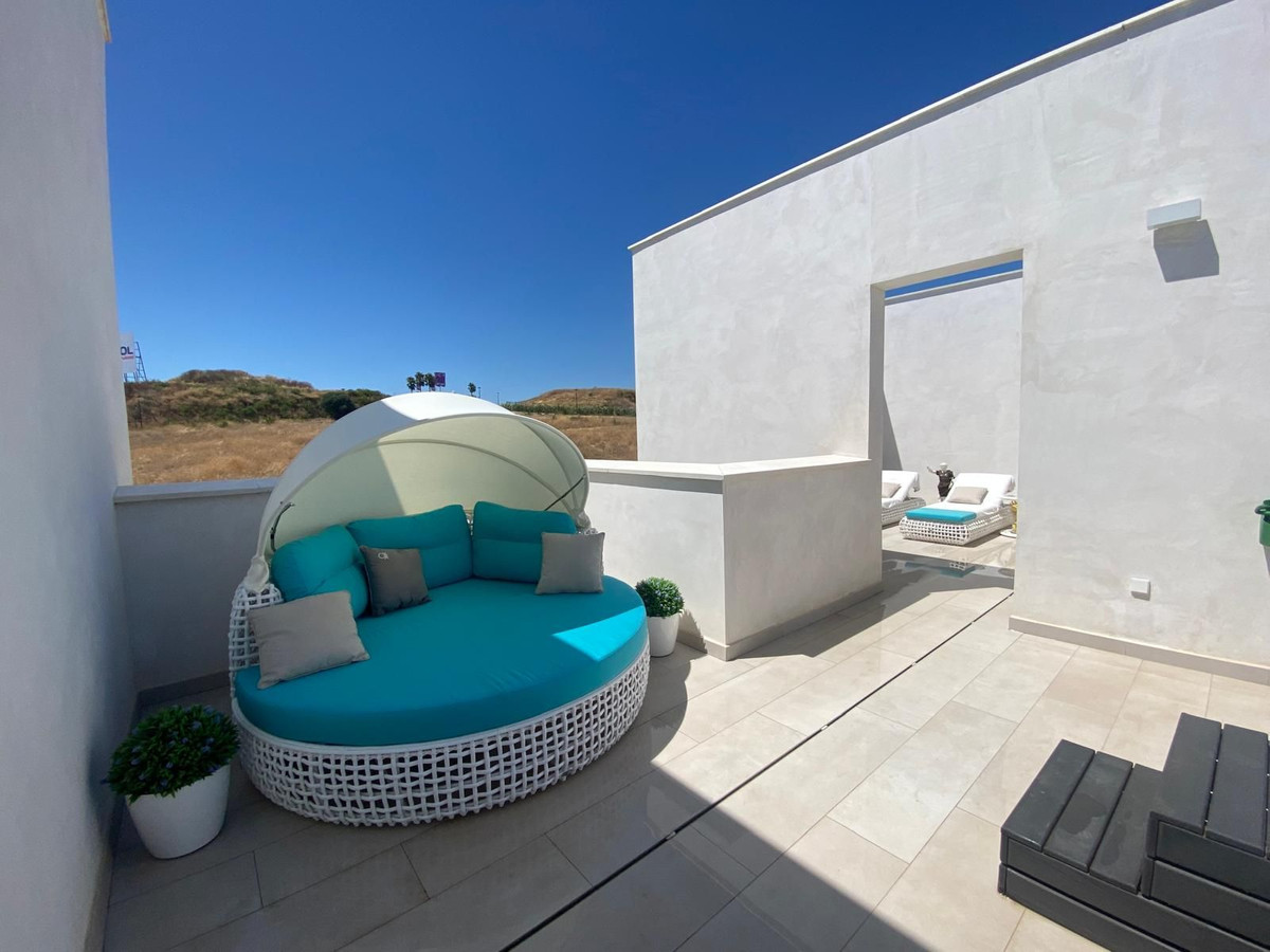 Se vende Adosada de 3 dormitorios en Costa Del Sol, Cadiz, España