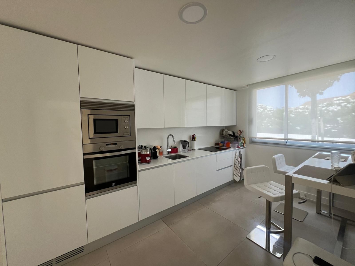 Se vende Adosada de 3 dormitorios en Costa Del Sol, Cadiz, España