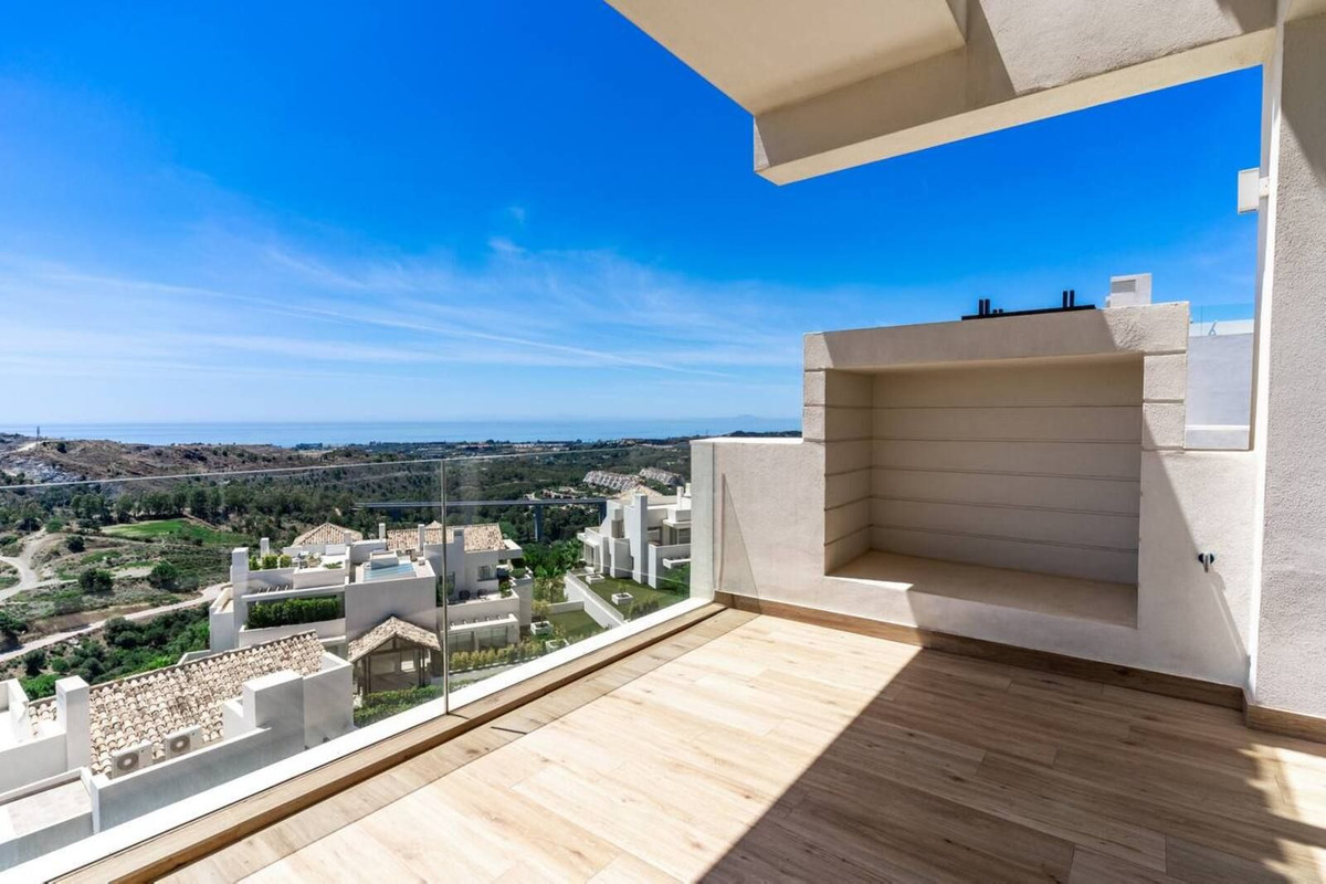 4 Bed Apartment for sale in Benahavís Costa Del Sol, Málaga, Spain