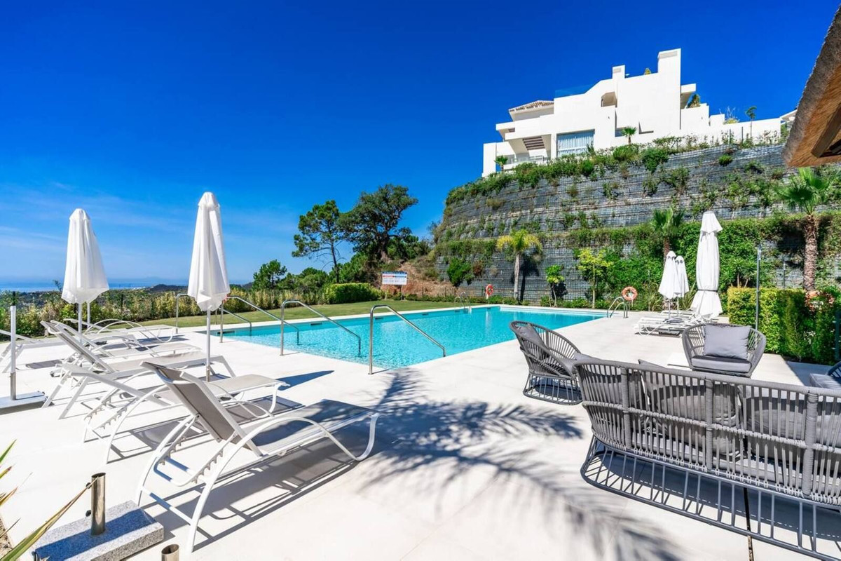 4 Bed Apartment for sale in Benahavís Costa Del Sol, Málaga, Spain