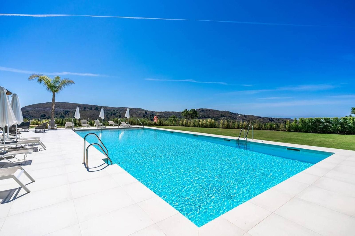 4 Bed Apartment for sale in Benahavís Costa Del Sol, Málaga, Spain