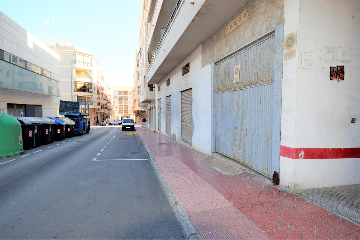 Commercial unit for sale in Guardamar Del Segura Costa Blanca, Alicante, Spain