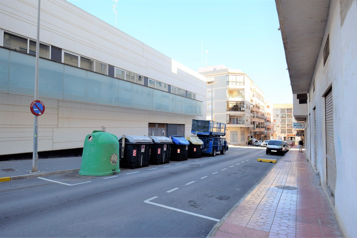Commercial unit for sale in Guardamar Del Segura Costa Blanca, Alicante, Spain