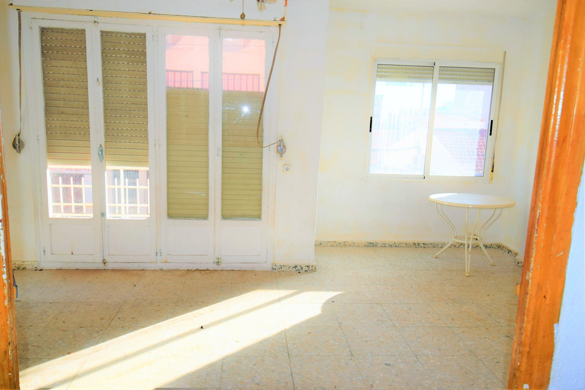4 Bed Apartment for sale in Guardamar Del Segura Costa Blanca, Alicante, Spain