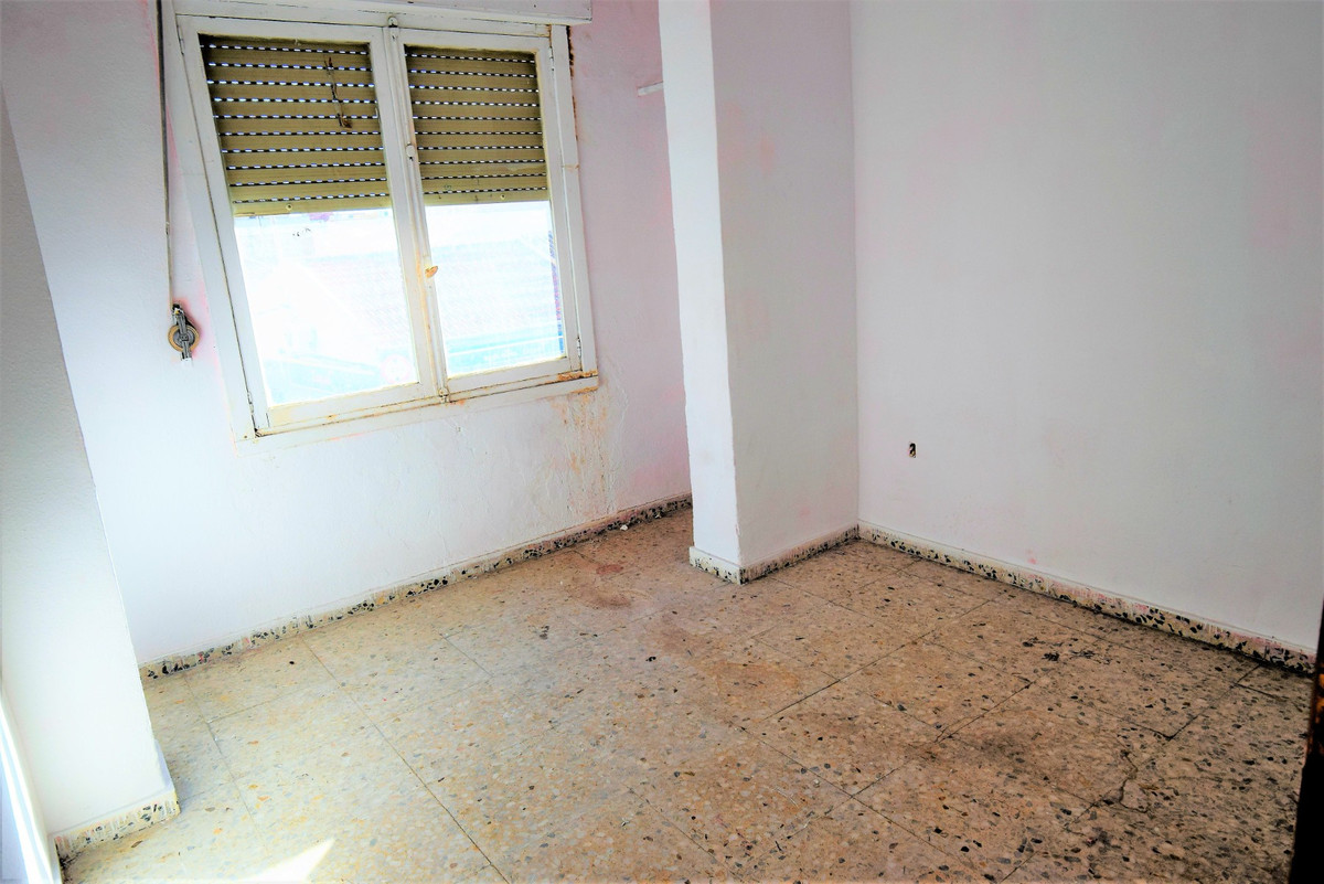 4 Bed Apartment for sale in Guardamar Del Segura Costa Blanca, Alicante, Spain