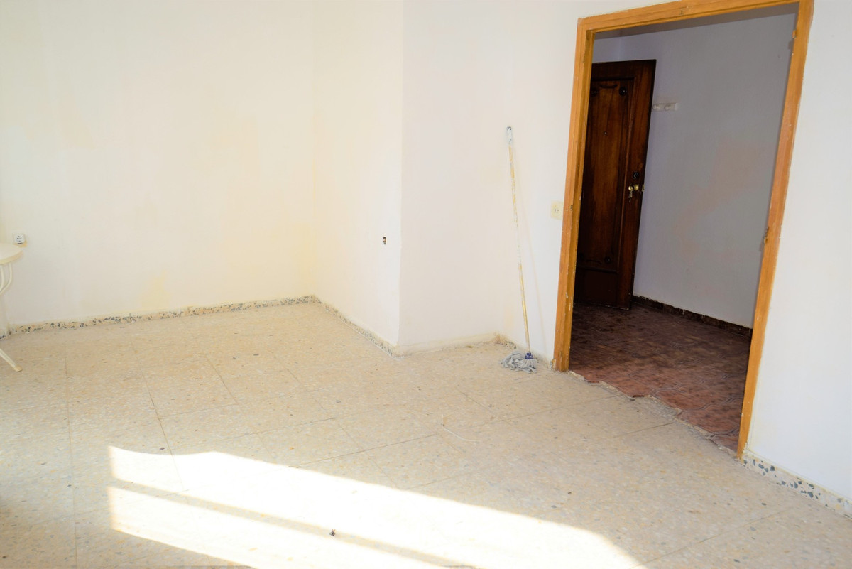 4 Bed Apartment for sale in Guardamar Del Segura Costa Blanca, Alicante, Spain