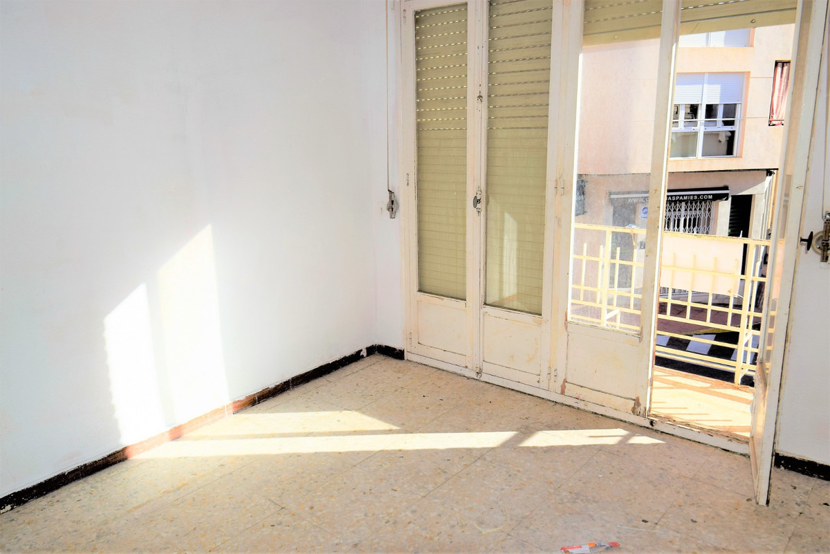 4 Bed Apartment for sale in Guardamar Del Segura Costa Blanca, Alicante, Spain