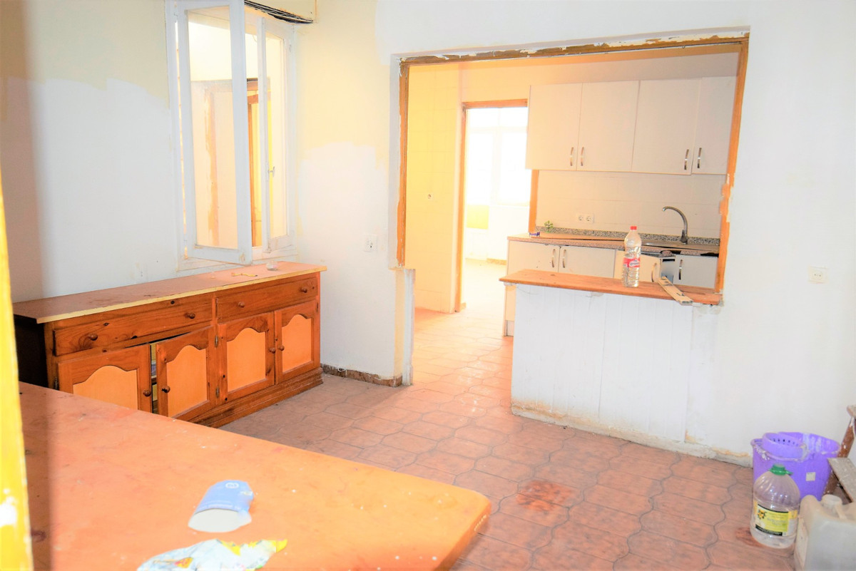 4 Bed Apartment for sale in Guardamar Del Segura Costa Blanca, Alicante, Spain