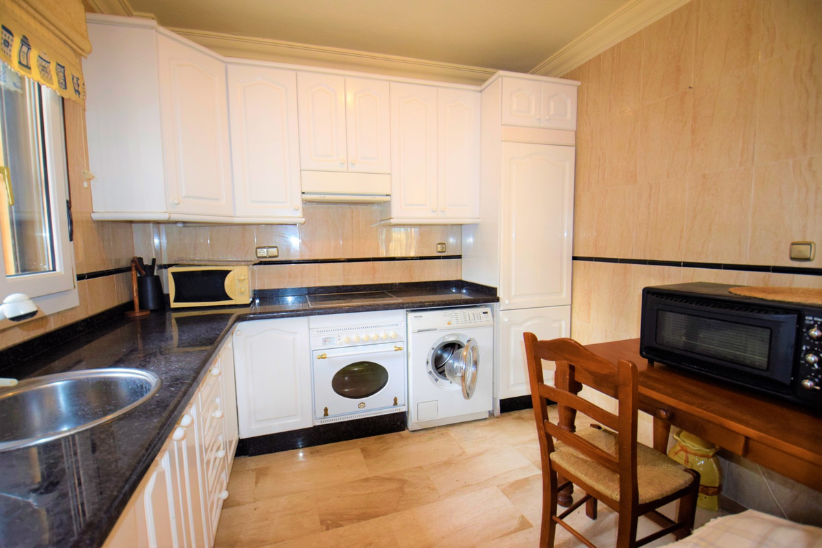 5 Bed Townhouse for sale in Guardamar Del Segura Costa Blanca, Alicante, Spain
