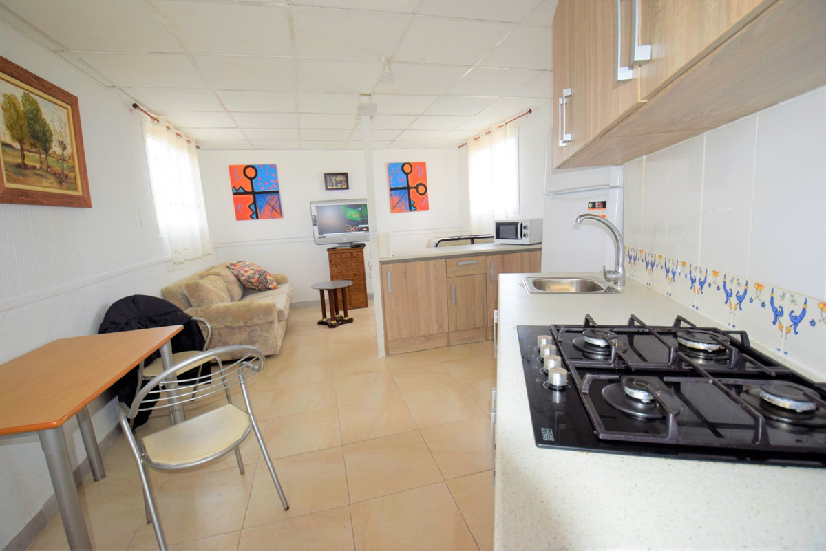 5 Bed Townhouse for sale in Guardamar Del Segura Costa Blanca, Alicante, Spain