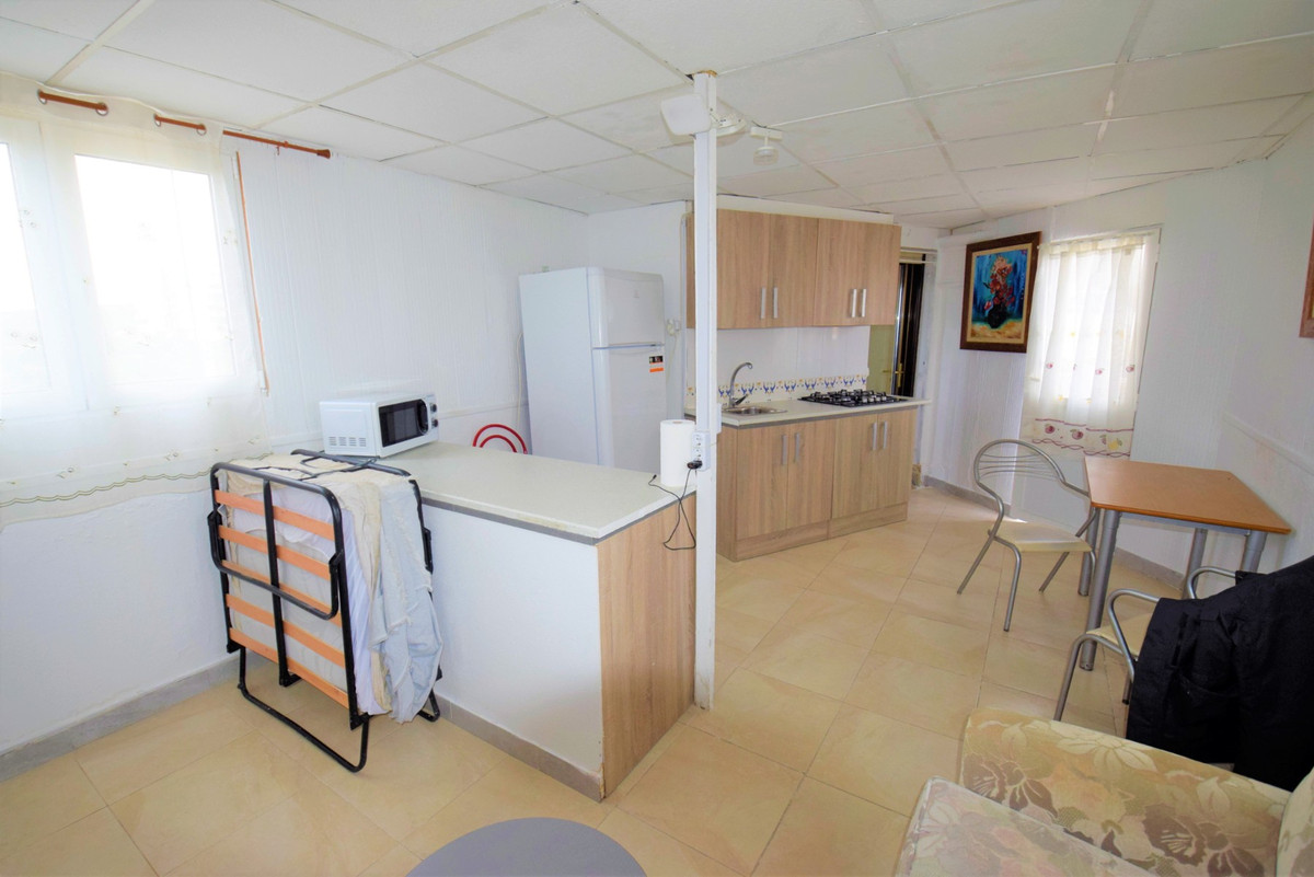 5 Bed Townhouse for sale in Guardamar Del Segura Costa Blanca, Alicante, Spain
