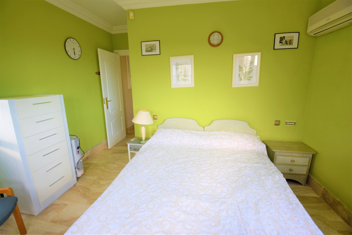 5 Bed Townhouse for sale in Guardamar Del Segura Costa Blanca, Alicante, Spain