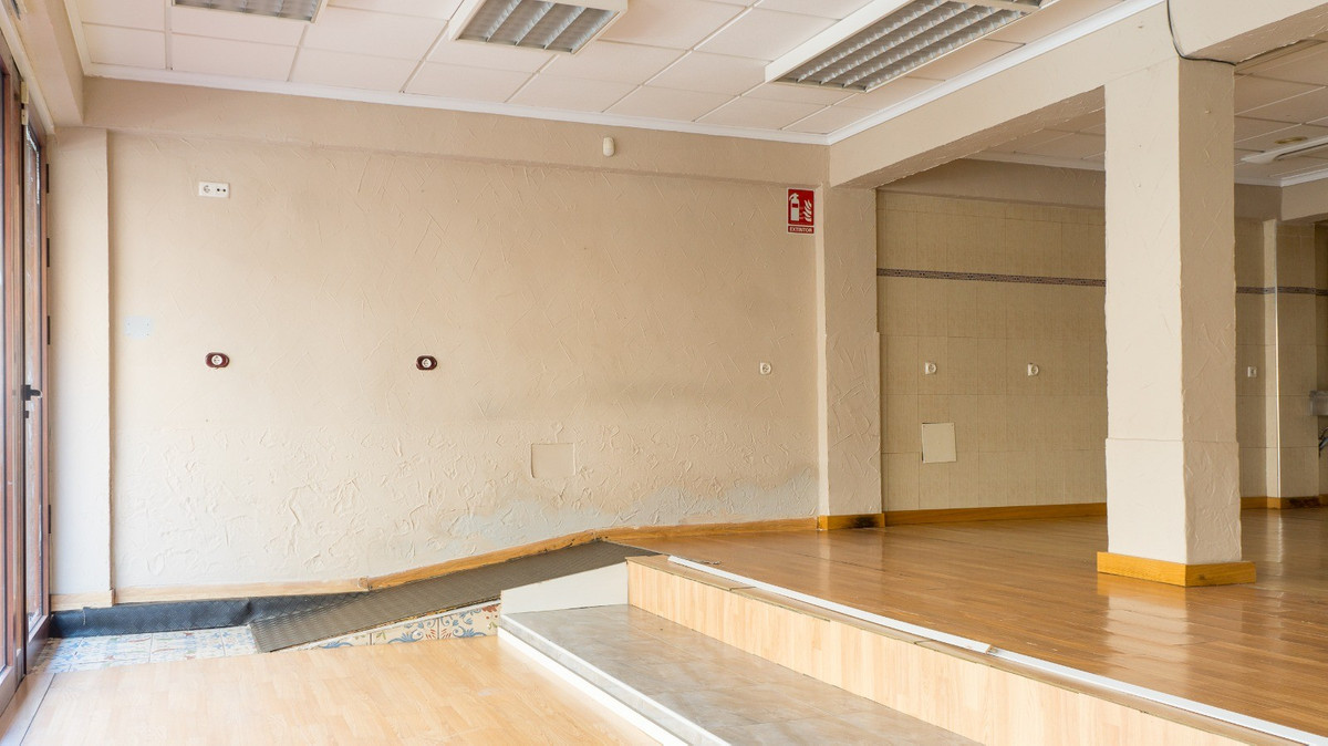 1 Bed Commercial unit for sale in Torrevieja Costa Blanca, Alicante, Spain