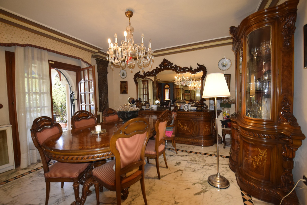 9 Bed Townhouse for sale in Torrevieja Costa Blanca, Alicante, Spain