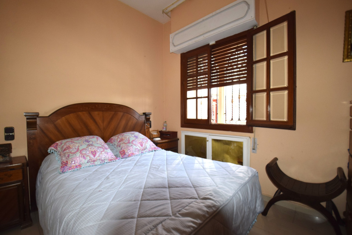 9 Bed Townhouse for sale in Torrevieja Costa Blanca, Alicante, Spain