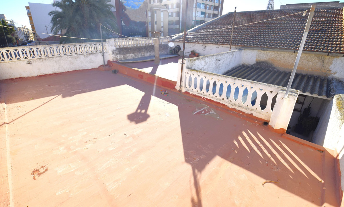 Se vende Pareada de 4 dormitorios en Costa Blanca, Alicante, España