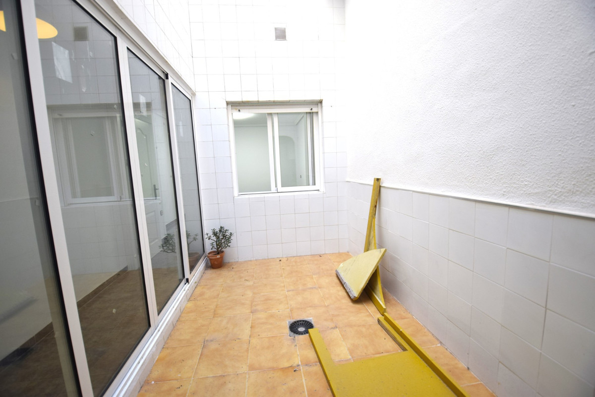 2 Bed Apartment for sale in Guardamar Del Segura Costa Blanca, Alicante, Spain