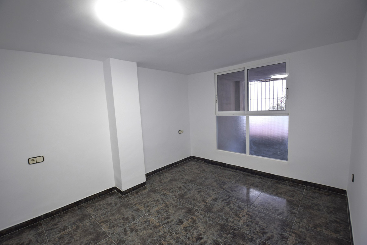 2 Bed Apartment for sale in Guardamar Del Segura Costa Blanca, Alicante, Spain