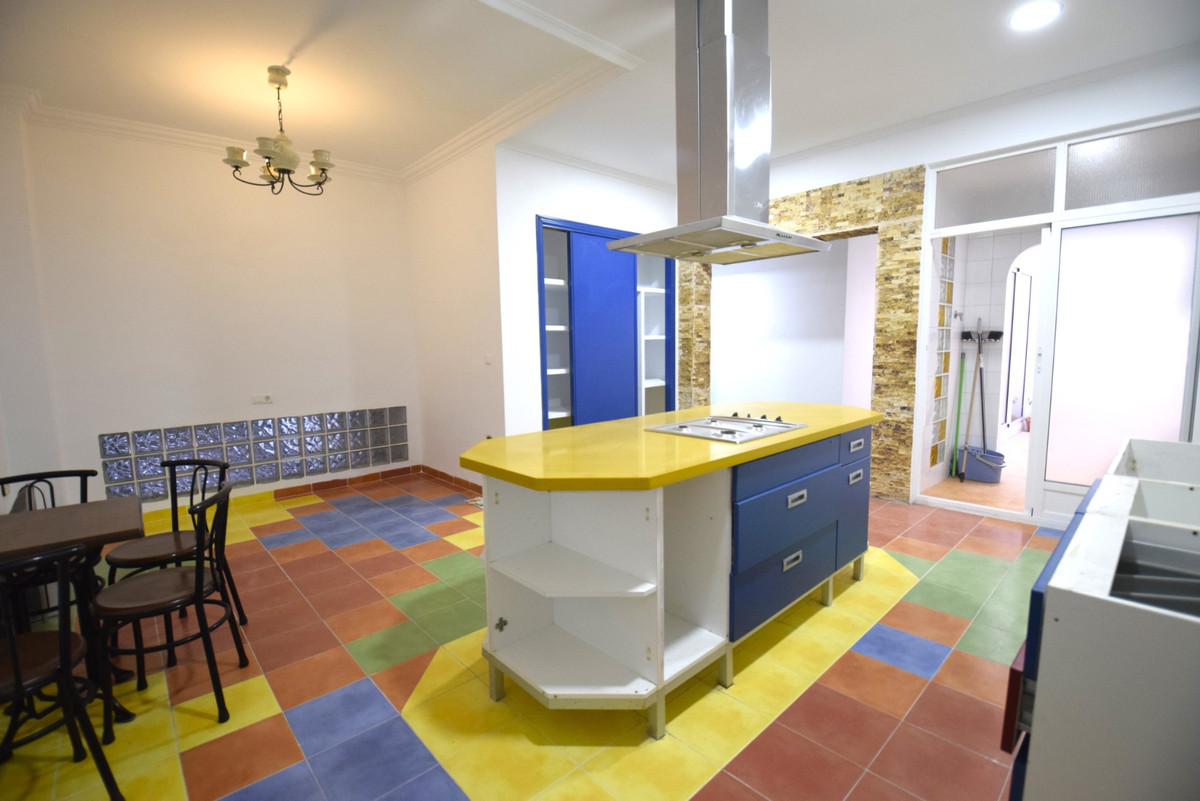 2 Bed Apartment for sale in Guardamar Del Segura Costa Blanca, Alicante, Spain