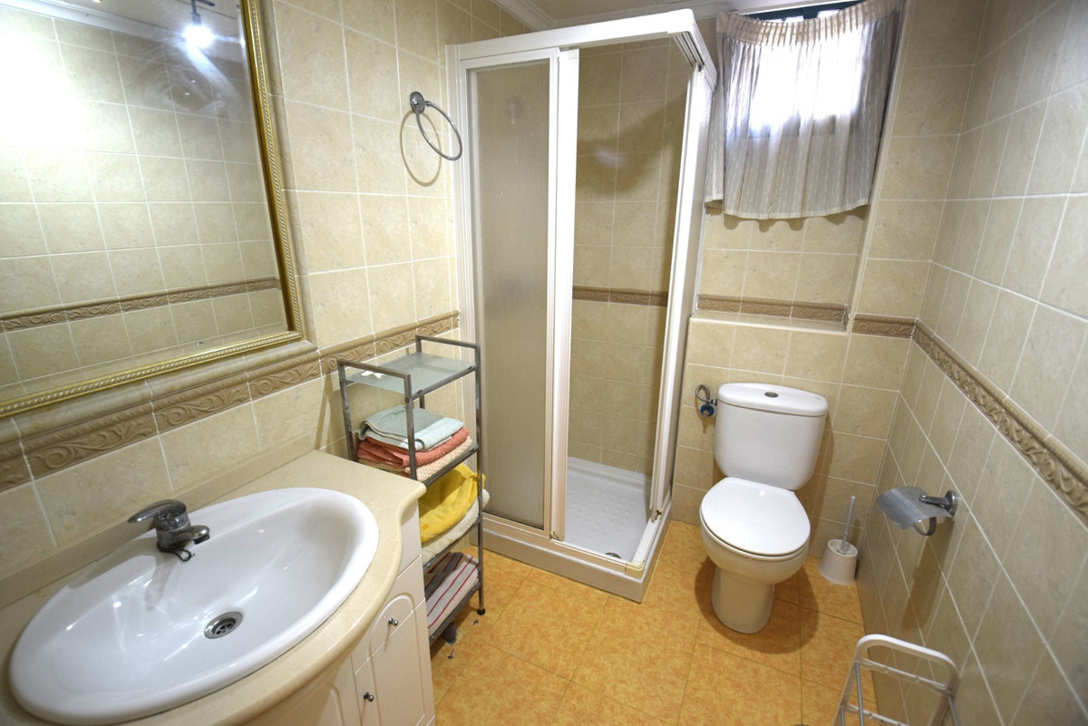 3 Bed Apartment for sale in Guardamar Del Segura Costa Blanca, Alicante, Spain