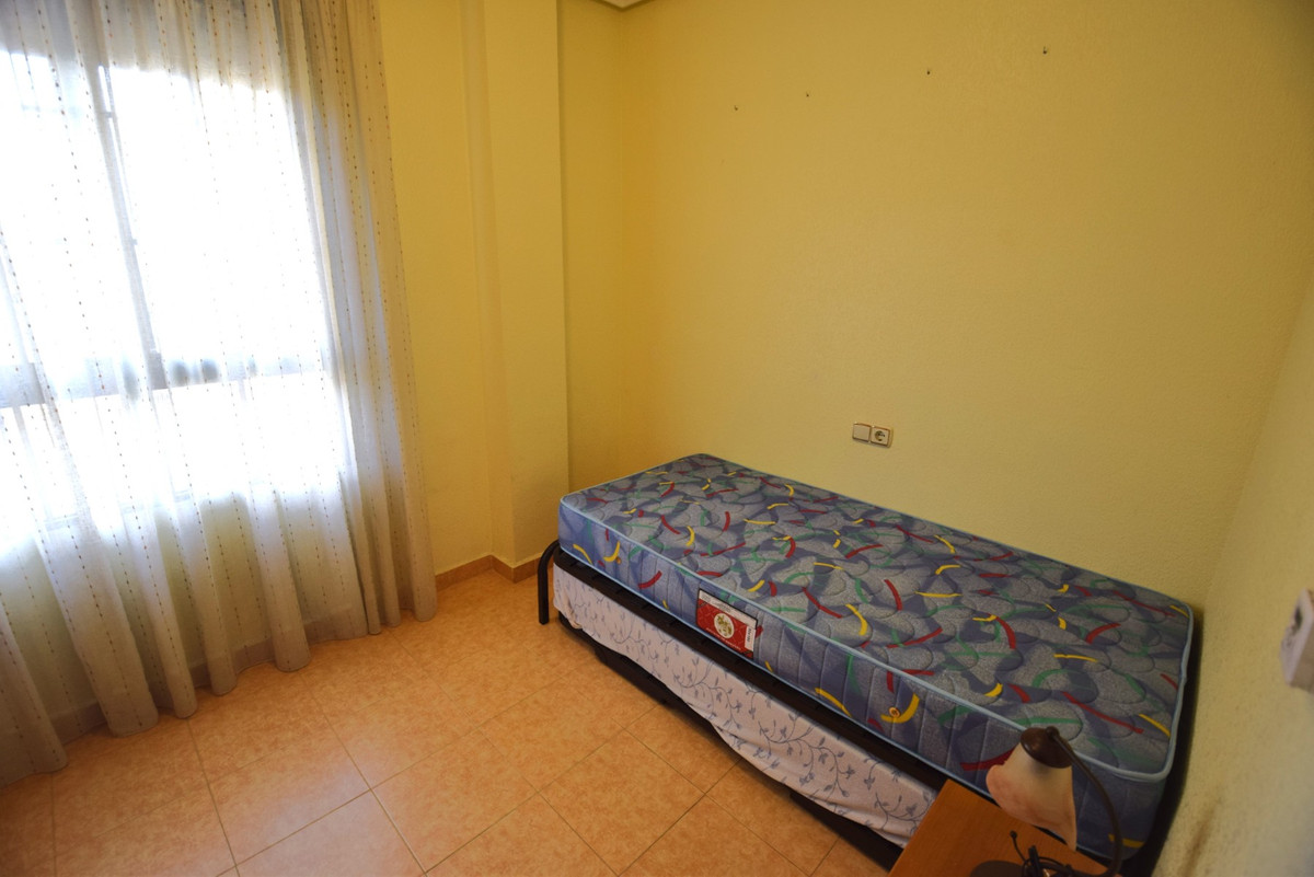 3 Bed Apartment for sale in Guardamar Del Segura Costa Blanca, Alicante, Spain