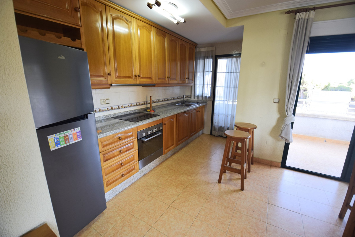3 Bed Apartment for sale in Guardamar Del Segura Costa Blanca, Alicante, Spain