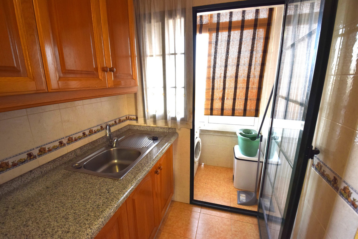 3 Bed Apartment for sale in Guardamar Del Segura Costa Blanca, Alicante, Spain