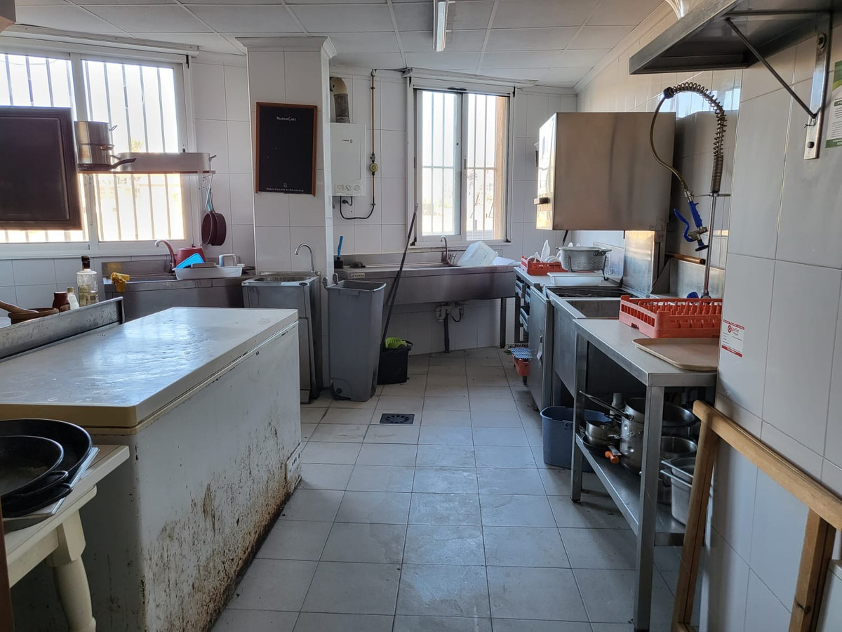 Commercial unit for sale in Torrevieja Costa Blanca, Alicante, Spain