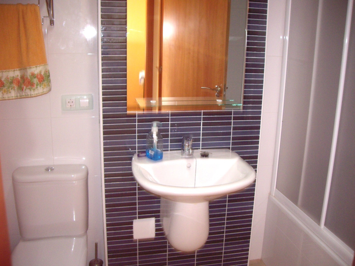 Se vende Apartamento Planta Media de 2 dormitorios en Costa Blanca, Alicante, España