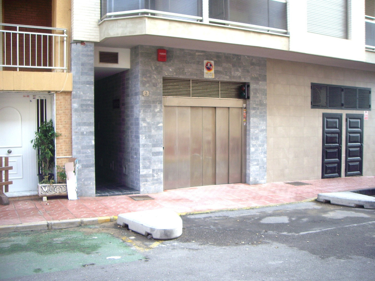 Se vende Apartamento Planta Media de 2 dormitorios en Costa Blanca, Alicante, España