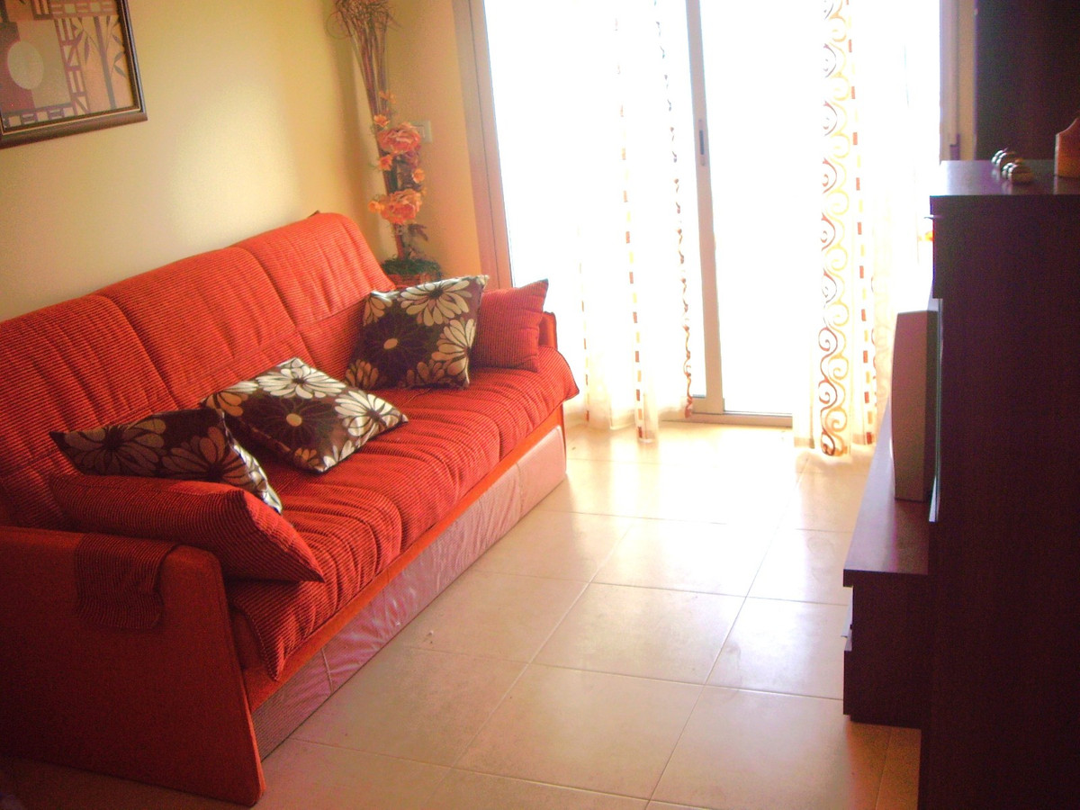 Se vende Apartamento Planta Media de 2 dormitorios en Costa Blanca, Alicante, España