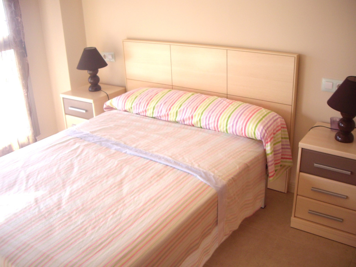 Se vende Apartamento Planta Media de 2 dormitorios en Costa Blanca, Alicante, España