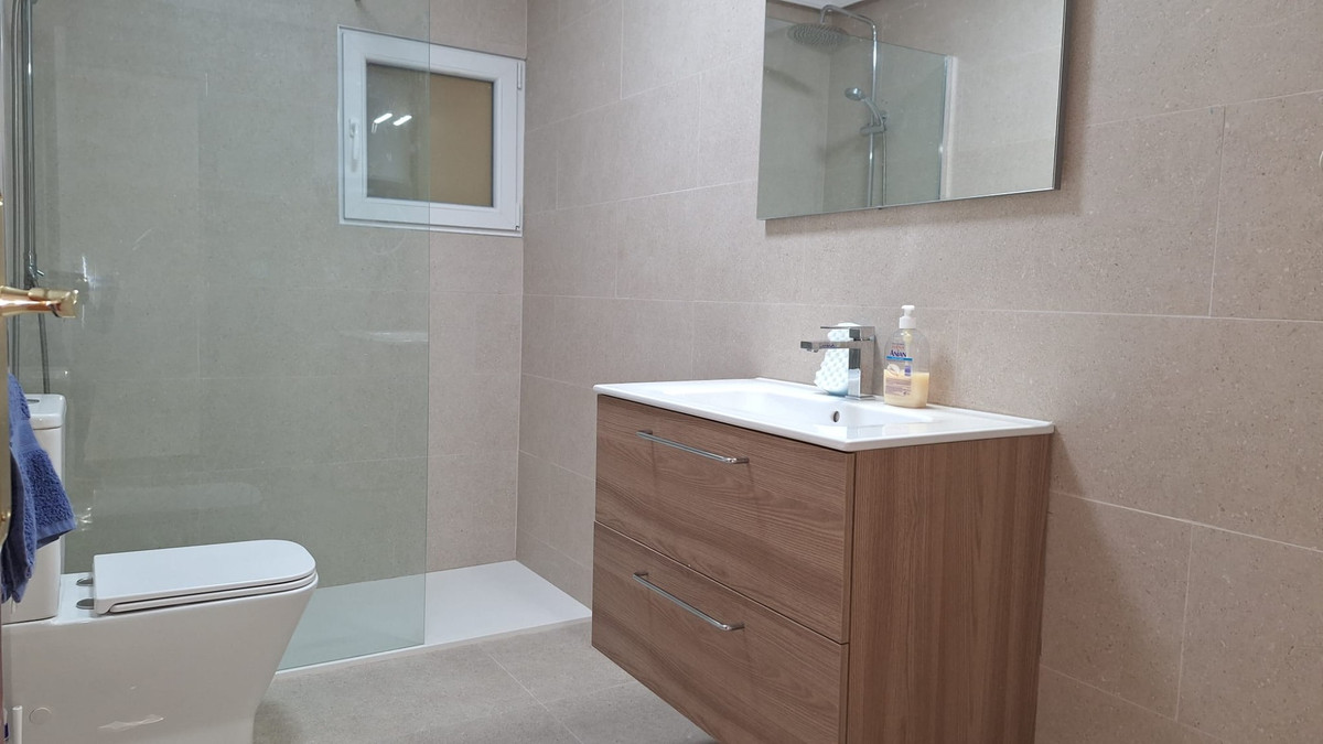 Se vende Bungalow de 2 dormitorios en Costa Blanca, Alicante, España