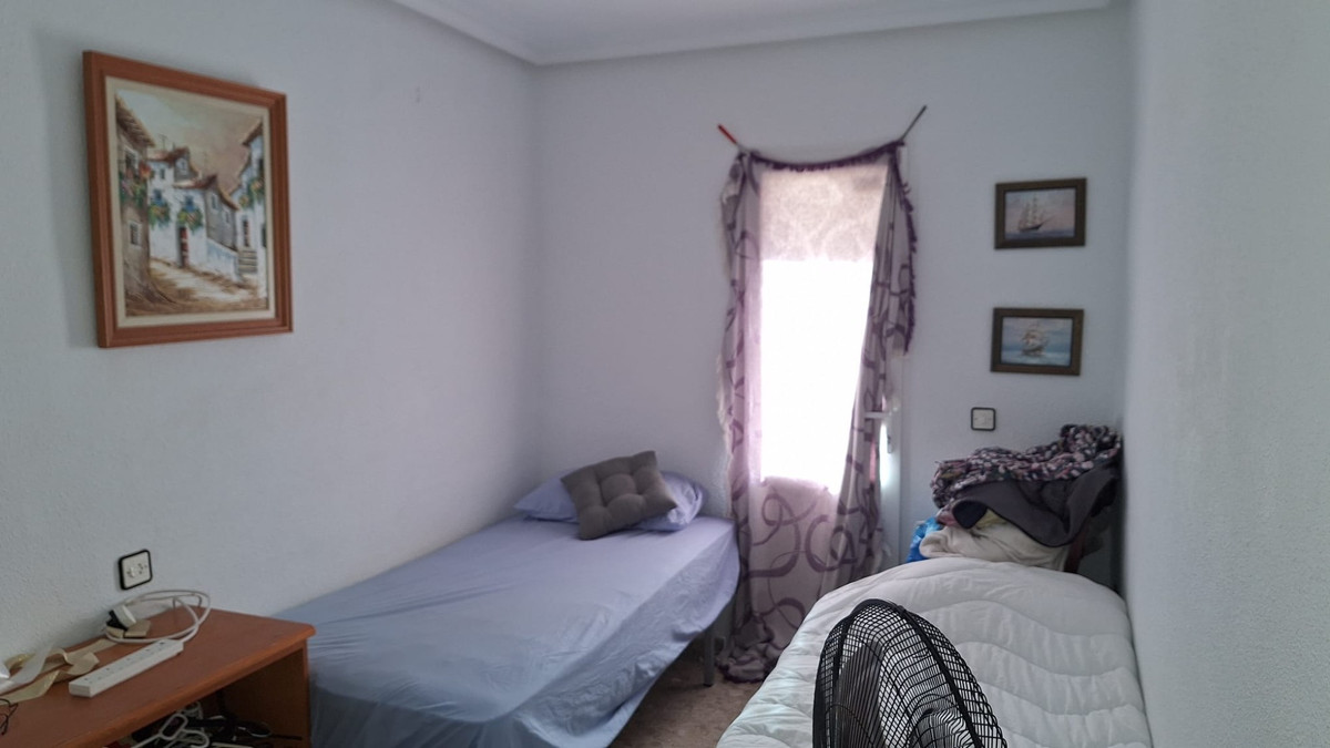 Se vende Bungalow de 2 dormitorios en Costa Blanca, Alicante, España