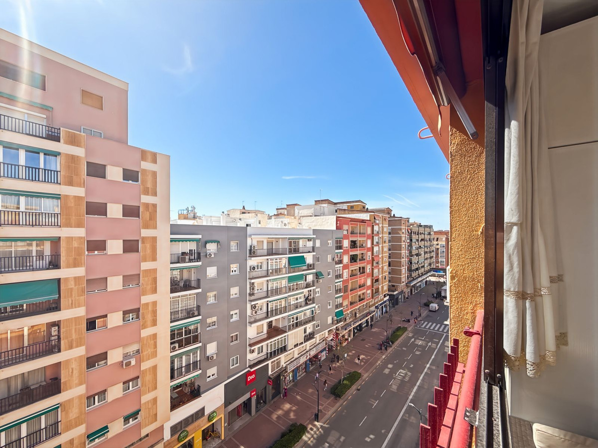 4 Bed Apartment for sale in Perchel Sur Málaga Ciudad, Málaga, Spain
